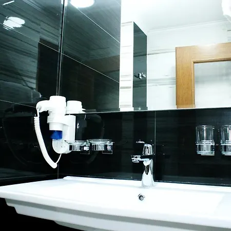 Hotel Elegance 4*