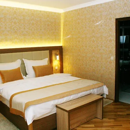 Elegance 4*
