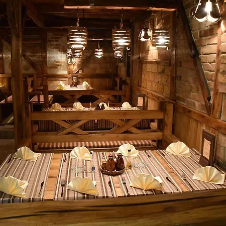 Elegance Hotel