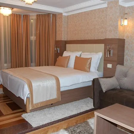 Hotel Elegance 4*