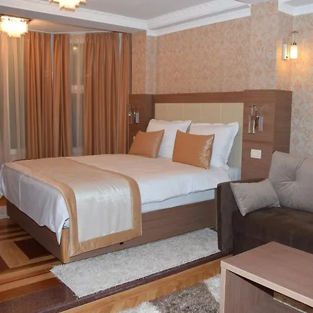 Hotel Elegance 4*
